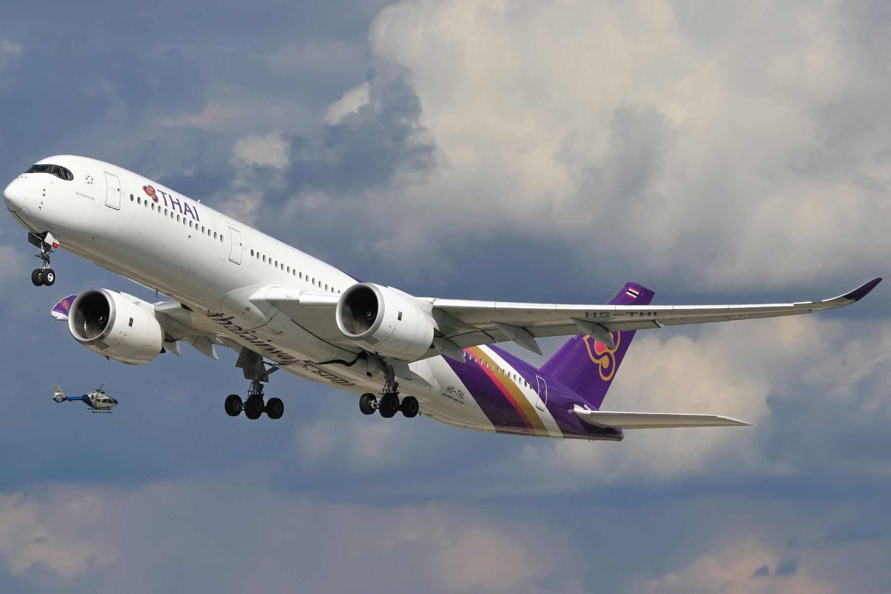 Thai Airways A359