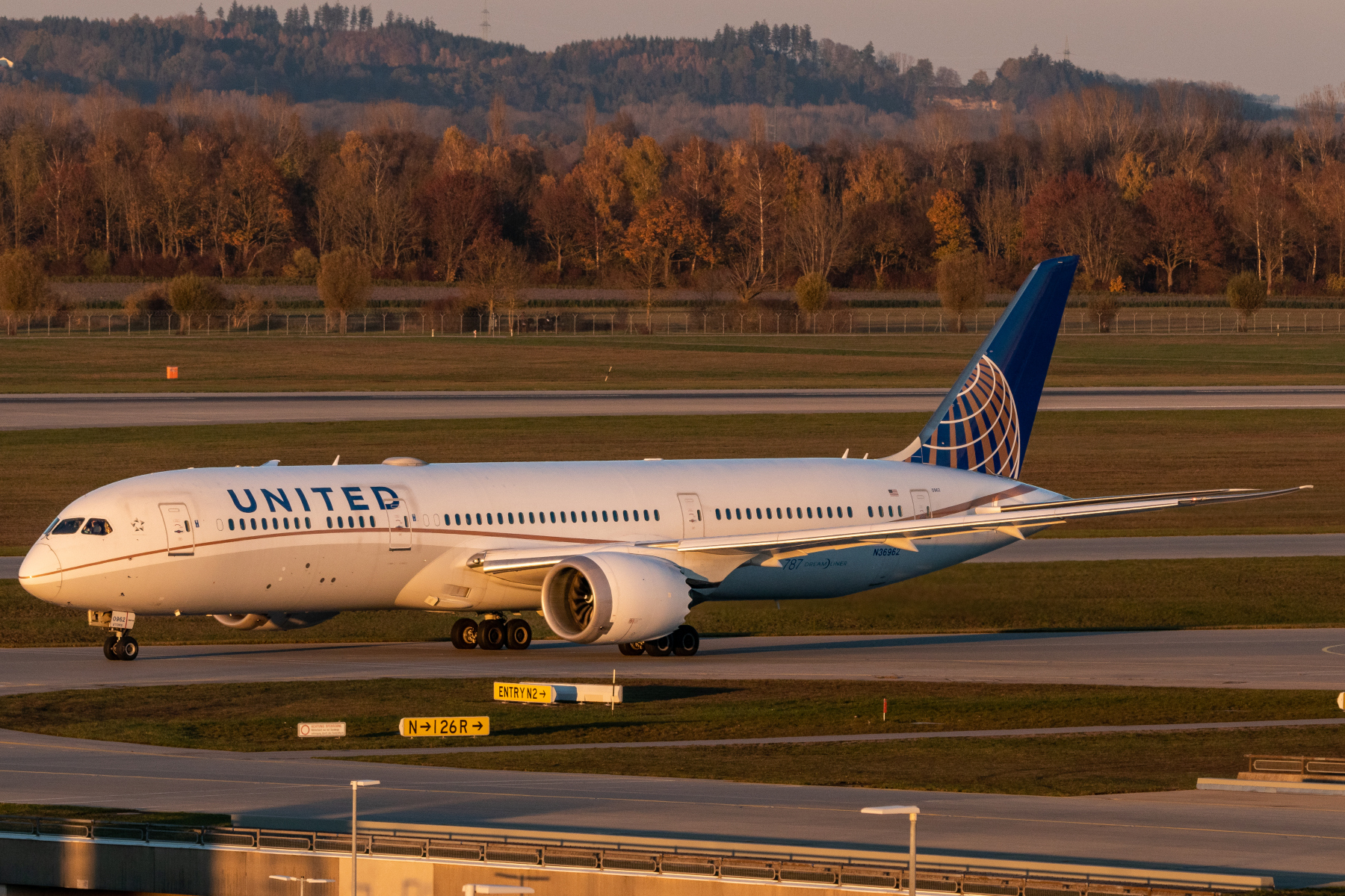 United Airlines B787-9