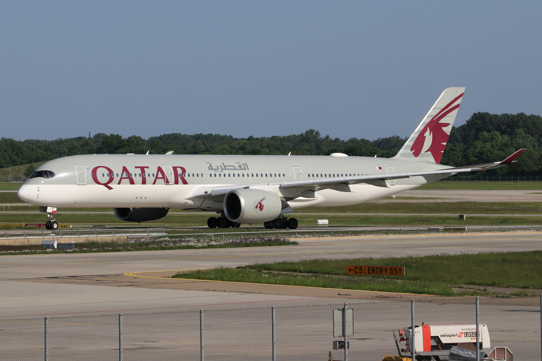 Qatar Airways A359