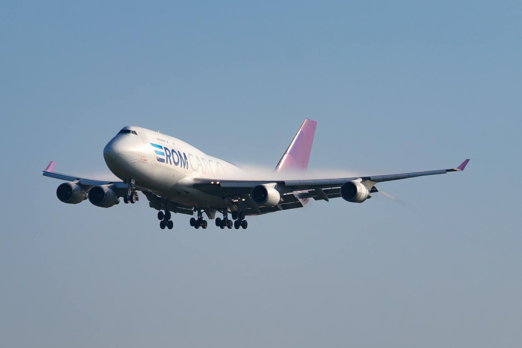 ROM Cargo B744