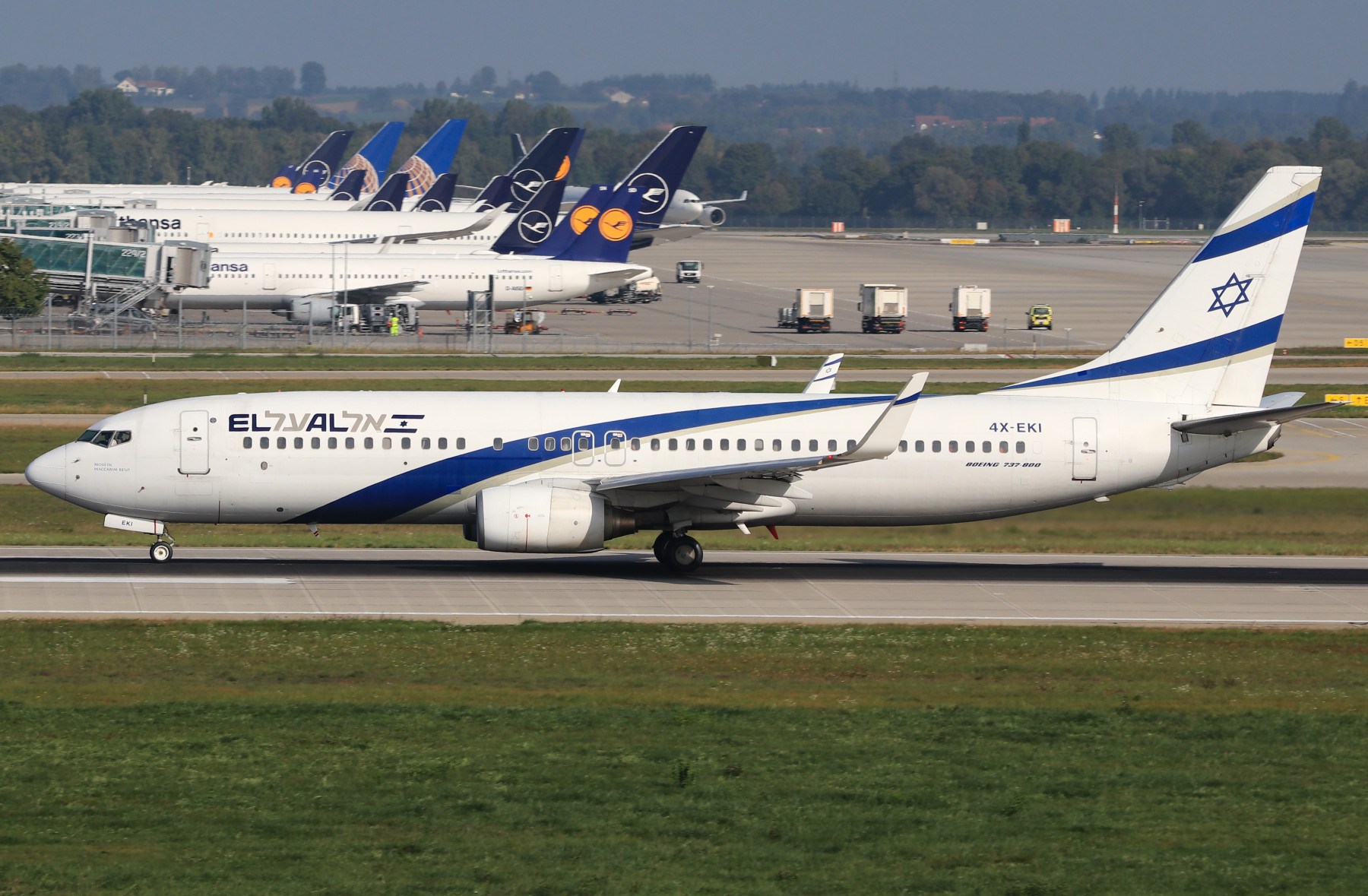 El Al B738