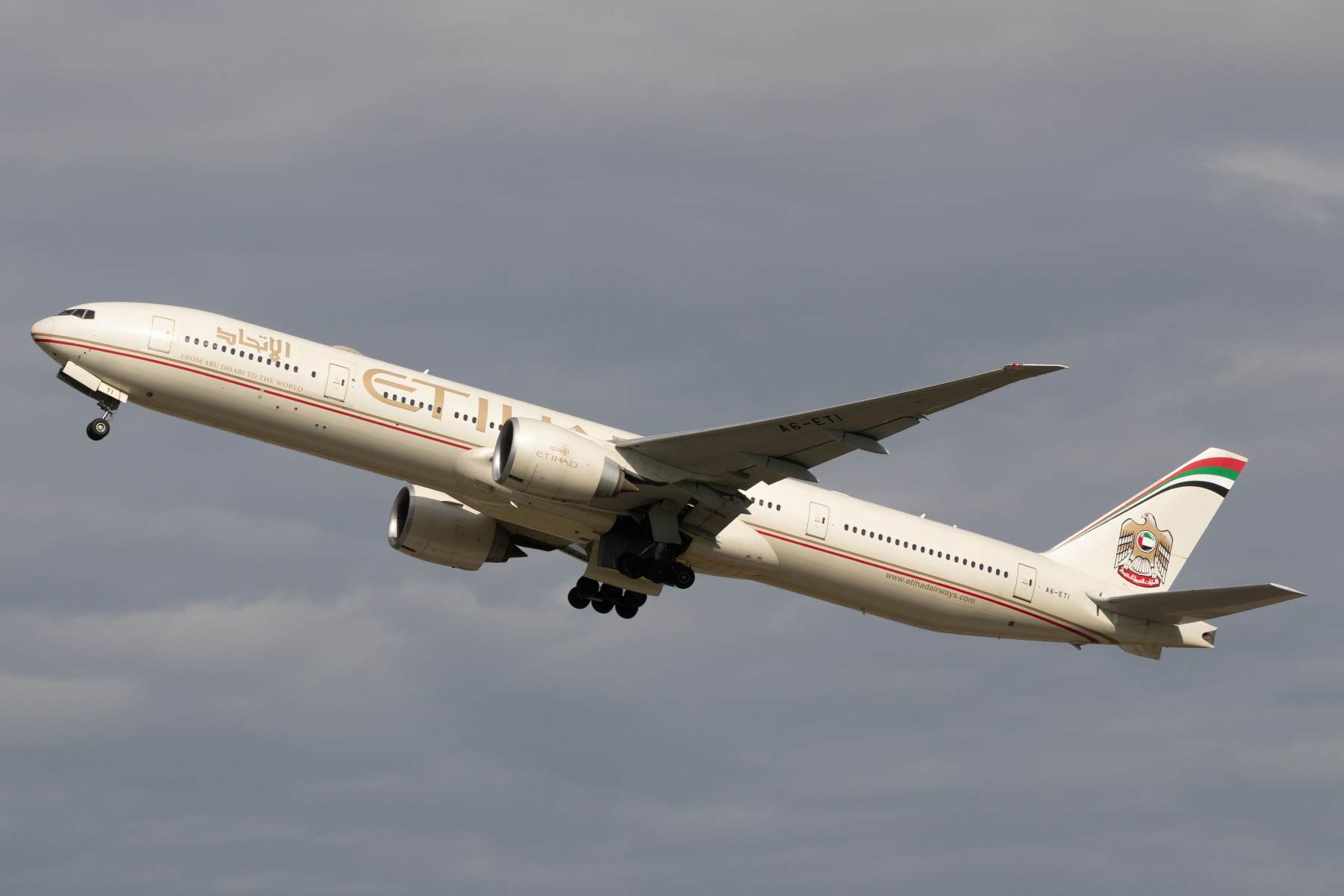 Etihad B77W
