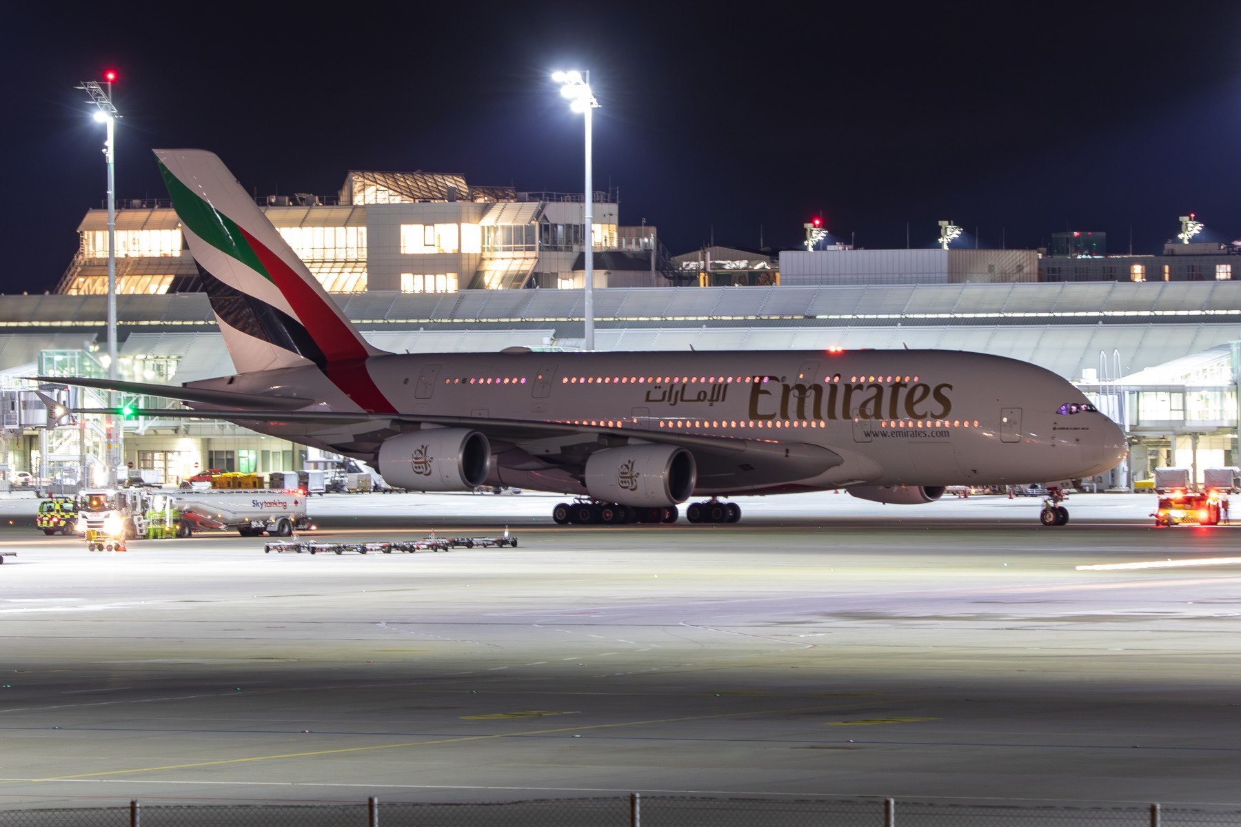 Emirates A388